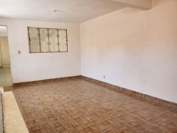 PROPIEDAD CON AMPLIO POTENCIAL Y UBICACIÓN ESTRATÉGICA EN SAN LORENZO, TULA DE ALLENDE.