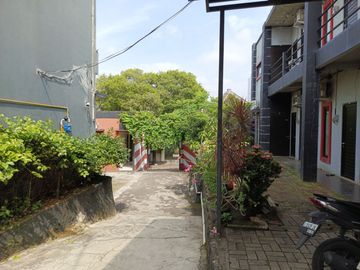 HOT INVESTASI! Rumah Kost Eksklusif LT 860 m² 35 KT Fully Furnished Nego! - Bintaro Sektor 5 Tangerang Selatan