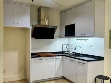 Disewakan Cepat Apartemen Gading Resort Residence Kelapa Gading - Semi Furnish