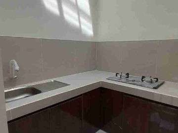 dijual rumah di citra raya Cikupa bundaran 5. siap huni