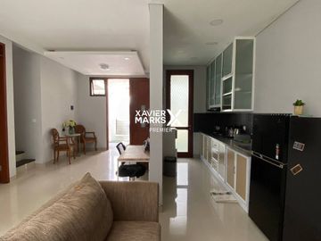 Dijual Rumah Modern 2Lt Full Furnish Ada Laundry Area dan Area Jemur Siap Huni Lingkungan Aman dan Bebas Banjir Lokasi Premium di Jantung Kota Malang