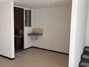Casa en venta en Parque San Mateo, Cuautitlán - 2 recamaras y 1.5 baños.