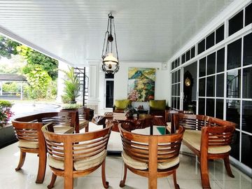 rumah private pool dalam perumahan, nyaman akses jalan lebar