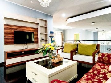 rumah private pool dalam perumahan, nyaman akses jalan lebar