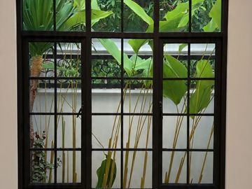 rumah 1 lantai klasik dekat perumahan intan cilandak