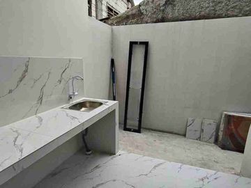 SIAP HUNI DP 0% Rumah 2lt TERMURAH DI DEPOK HANYA 8 MENITAN KE STASIUN