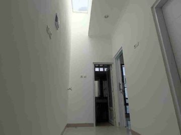 Dijual Rumah Dekat Akses Jalan Tol Tinggal 1 unit lagi Di Jakarta Pusat
