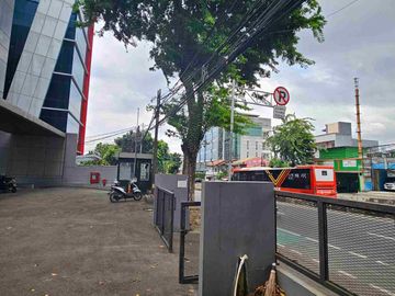 Gedung baru warung buncit