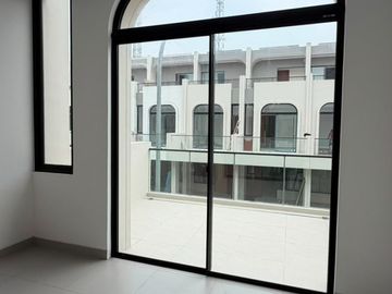 Di Jual Murah Banget Rumah Pasadena Pik 2 Uk. 4X10 2Lantai