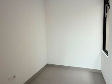 Di Jual Murah Banget Rumah Pasadena Pik 2 Uk. 4X10 2Lantai