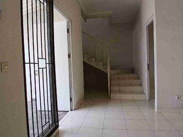 DIJUAL RUMAH 2 LANTAI NYAMAN DAN ASRI AREA SERPONG