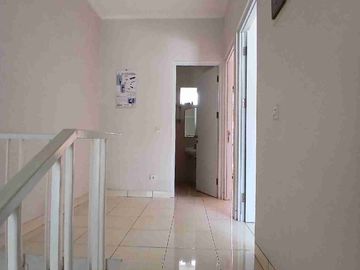 DIJUAL RUMAH 2 LANTAI NYAMAN DAN ASRI AREA SERPONG