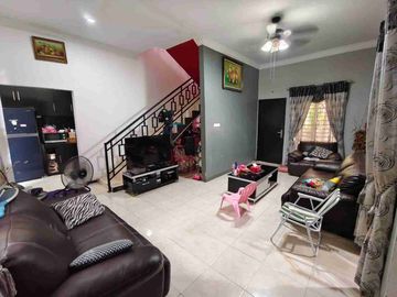 Dijual Cepat Rumah 2,5 Lantai di Legenda Bali, Batam Center