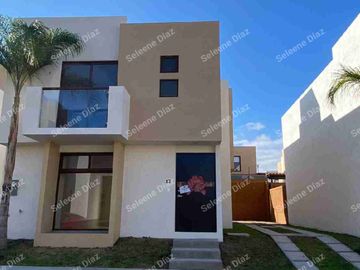 Casa en Puerta Real 2da secc