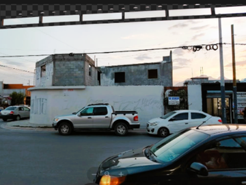 OPORTUNIDAD AMPLIA CASA EN ESQUINA , SE REMODELA ,1 PLANTA, 2 RECÁMARAS.. ETRRENO Y CONSTRUCCION EXCEDENTE MEJOR PUNTO NORTE DE ESCOBEDO
