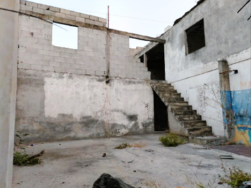 OPORTUNIDAD AMPLIA CASA EN ESQUINA , SE REMODELA ,1 PLANTA, 2 RECÁMARAS.. ETRRENO Y CONSTRUCCION EXCEDENTE MEJOR PUNTO NORTE DE ESCOBEDO