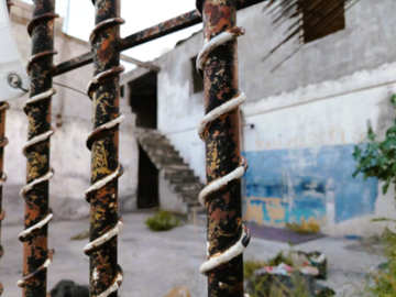 OPORTUNIDAD AMPLIA CASA EN ESQUINA , SE REMODELA ,1 PLANTA, 2 RECÁMARAS.. ETRRENO Y CONSTRUCCION EXCEDENTE MEJOR PUNTO NORTE DE ESCOBEDO