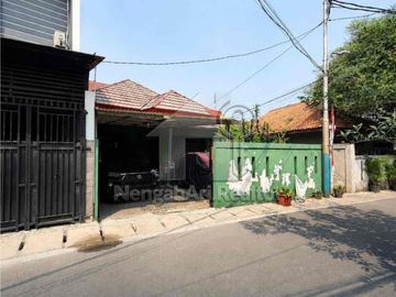 Rumah 2 Lantai di Pejaten Timur Ps Minggu. Harga dibawah Pasar
