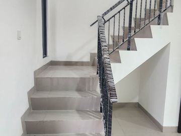 TURUN HARGA DIJUAL Rumah Cluster 2 Lantai dengan Posisi Hoek di Cluster Califfornia, PIK 2