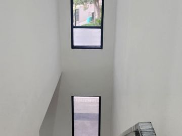 TURUN HARGA DIJUAL Rumah Cluster 2 Lantai dengan Posisi Hoek di Cluster Califfornia, PIK 2