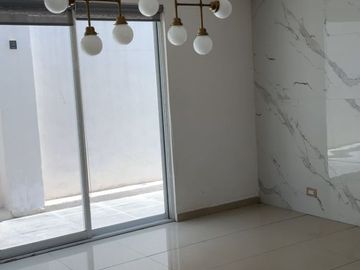 Casa en Renta en San Bernardino Tlaxcalancingo, San Andrés Cholula | 3 Recámaras y Roof Garden