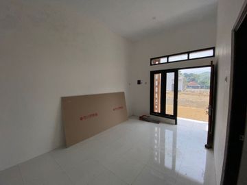 Free BPHTB & Biaya Balik Nama! Rumah Di Timur Banguntapan Siap Jadi Milik Anda!