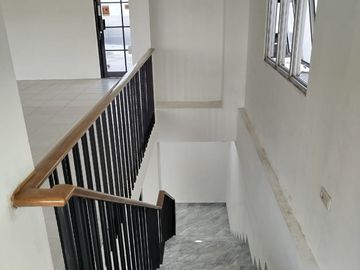 SEWA RUKO JALAN ARJUNA UTARA KEBON JERUK JAKARTA BARAT