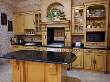 DIJUAL RUMAH MEWAH HOOK KEMANGGISAN JAKARTA BARAT