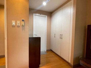 1 BR Fully Fursnished For Lease/Rent in One Rockwell West, Rockwell Drive, Makati City near Power Plant Mall and Makati CBD
