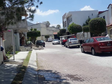 CASA EN REMATE EN FRACC HACIENDA SANTA CLARA EN PUEBLA