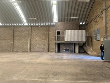 RENTO BODEGA SOBRE BLVD JOSE MARIA MORELOS 1,000 M2 $60,000.00 MAS IVA LISTA PARA ENTREGA INMEDIATA