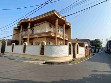 Rumah Hook Bagus Dalam Komplek Strategis Di Buaran Jakarta Timur