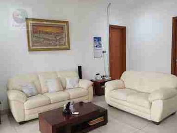 rumah megah dan halaman luas 
cluster galaxy Bekasi Selatan