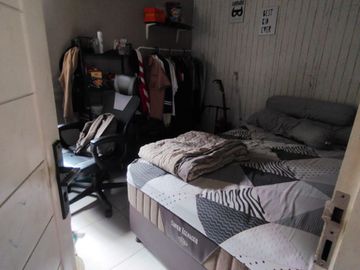 Dijual Rumah Siap Huni di Jl. Adyaksa, Karang mulya(Perbatasan Puri Indah, Jakarta Barat)!