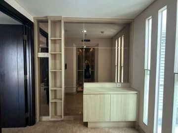 Sewa apartemen royale springhill kemayoran 3 kamar 196 meter furnish golf sea view