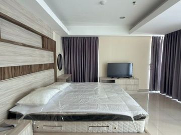 Sewa apartemen royale springhill kemayoran 3 kamar 196 meter furnish golf sea view