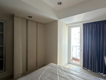 Sewa apartemen royale springhill kemayoran 3 kamar 196 meter furnish golf sea view