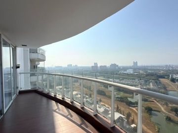 Sewa apartemen royale springhill kemayoran 3 kamar 196 meter furnish golf sea view