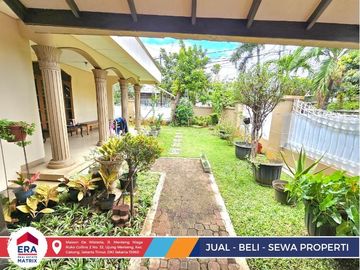 Jual Rumah Premium Hook di Pulo Asem Timur Raya, 5+2 KT, LT 375 m², Garasi & Carport