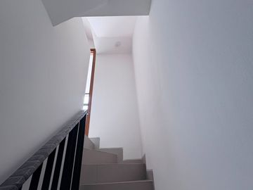 Dijual Rumah Pasadena Spring PIK2 Termurah Ukuran 4x10m2 Kosongan