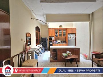 Jual Rumah Premium Hook di Pulo Asem Timur Raya, 5+2 KT, LT 375 m², Garasi & Carport
