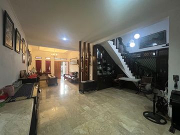 Dijual Rumah Terawat & Siap Huni di Larangan Indah, Ciledug - Kota Tangerang