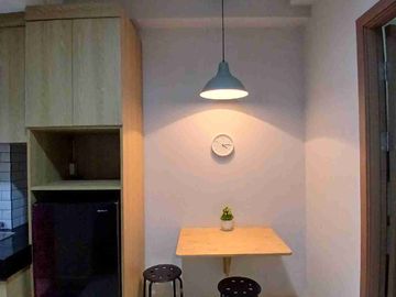DISEWAKAN UNIT APARTEMENT PURI ORCHARD 1 BR FULL FURNISHED RAPI TERAWAT