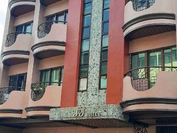 Makati 2br