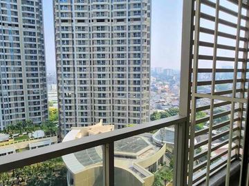 Disewakan Apartement Type Studio Full Furnished Siap Huni di Tower Esperitu Di Taman Anggrek Residence - Jakarta Barat