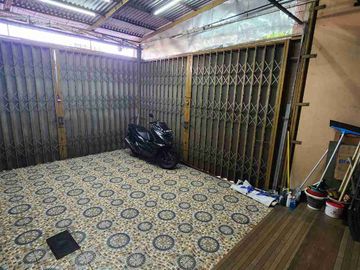 ruko 2 lantai di Sukmajaya daerah padat pemukiman dan jalur utama