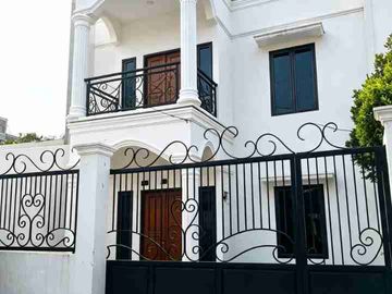 Dijual Rumah 2 Lantai Bali Mester Jatinegara Jakarta Timur SHM