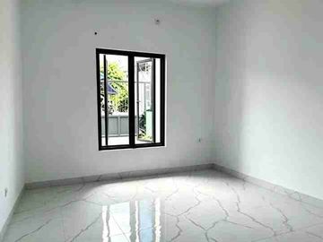 Dijual Rumah 2 Lantai Bali Mester Jatinegara Jakarta Timur SHM
