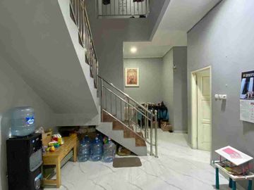 Rumah Bagus Tanah Luas Dalam Komplek Jati Waringin Asri