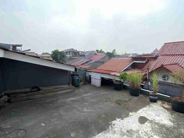 Rumah Bagus Tanah Luas Dalam Komplek Jati Waringin Asri